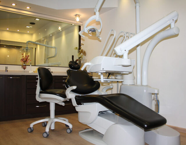 Dr. Krinita Motwani's Dental Clinic